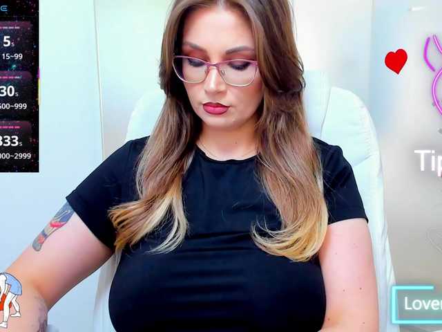 anyarosses live cam on BongaCams