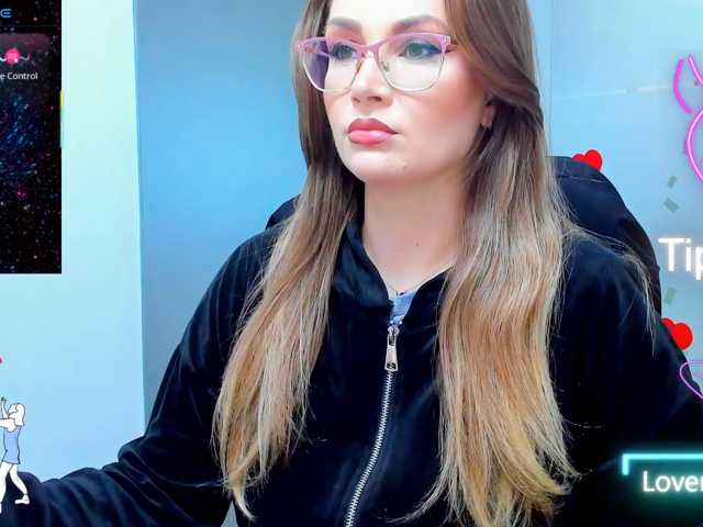anyarosses live cam on BongaCams