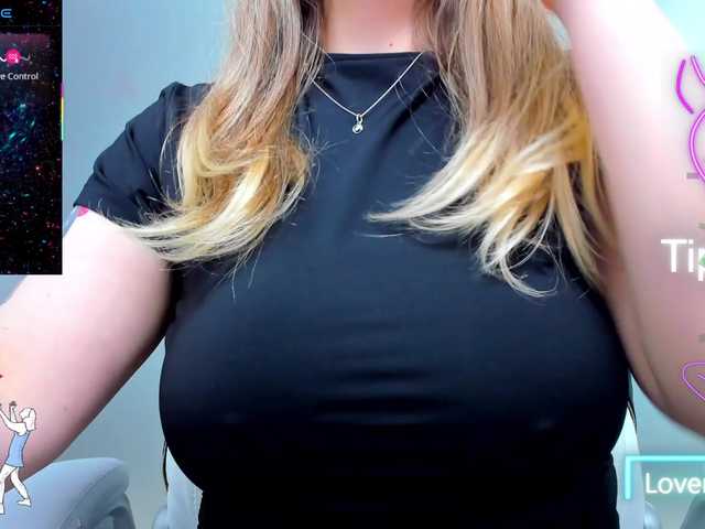 anyarosses live cam on BongaCams