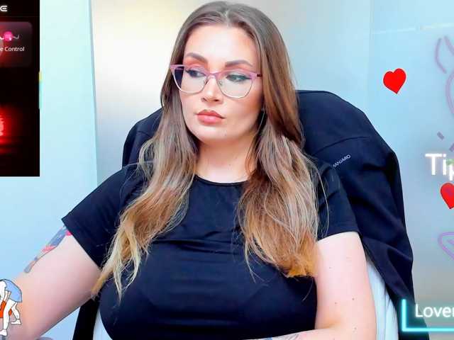 anyarosses live cam on BongaCams