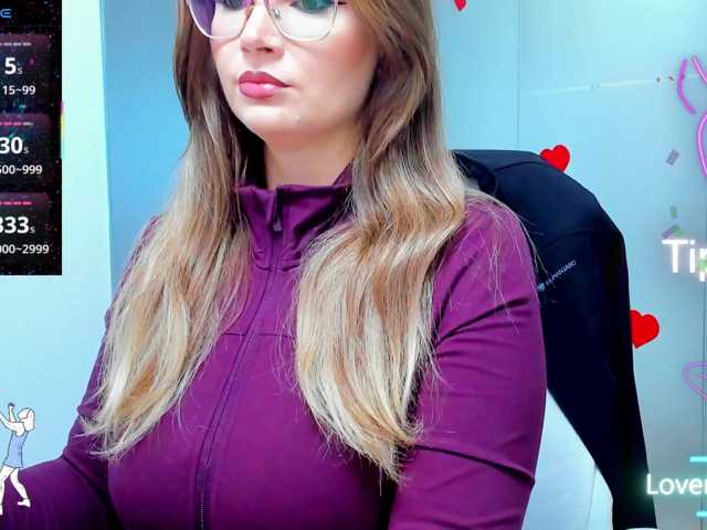 anyarosses live cam on BongaCams