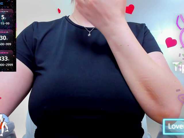 anyarosses live cam on BongaCams