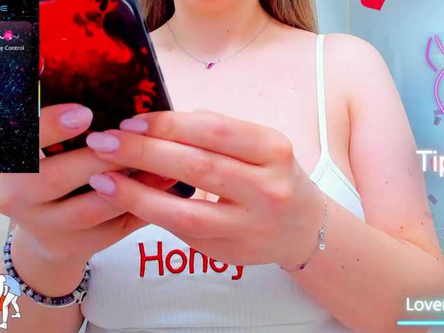 anyarosses live cam on BongaCams