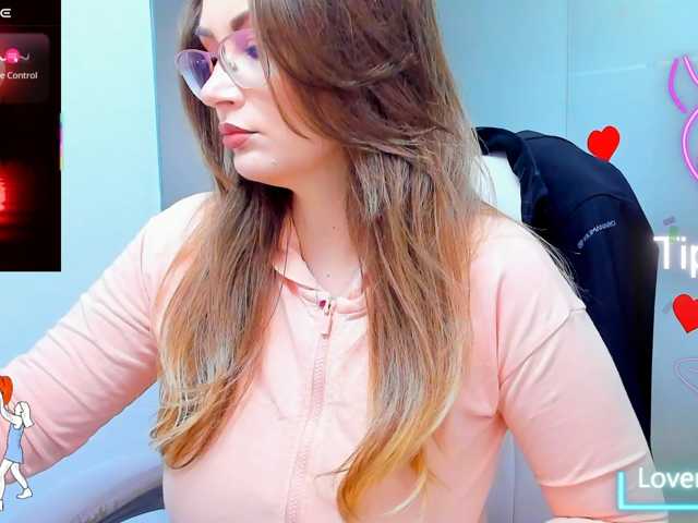 anyarosses, en directo ahora en BongaCams