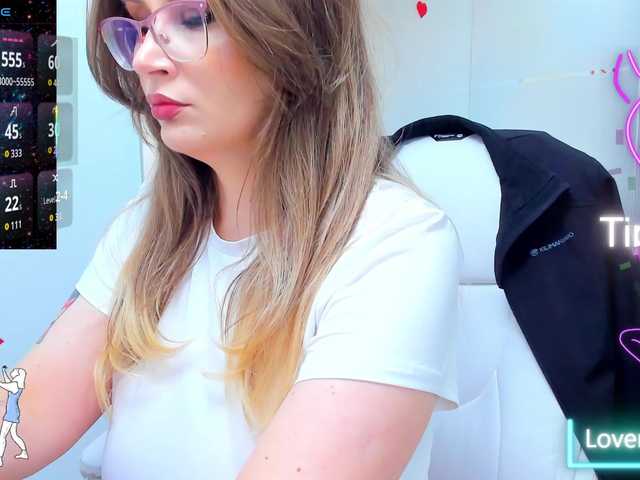 anyarosses live cam on BongaCams