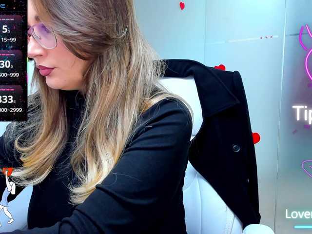 anyarosses's BongaCams show and profile