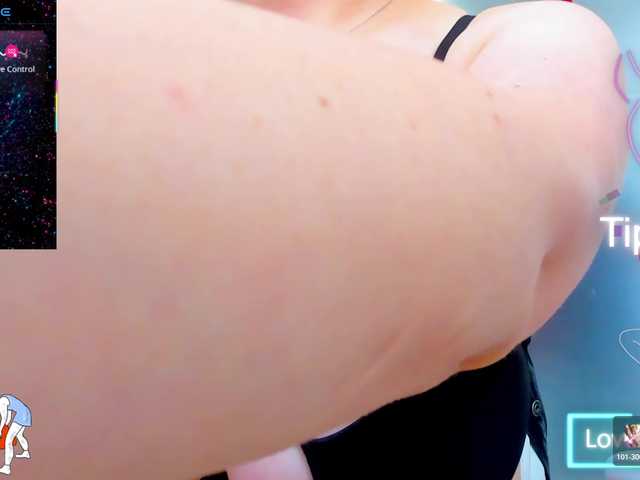 anyarosses live cam on BongaCams