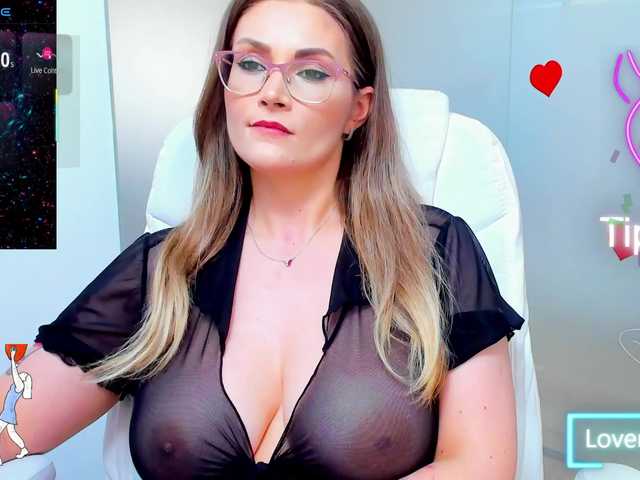 anyarosses live cam on BongaCams