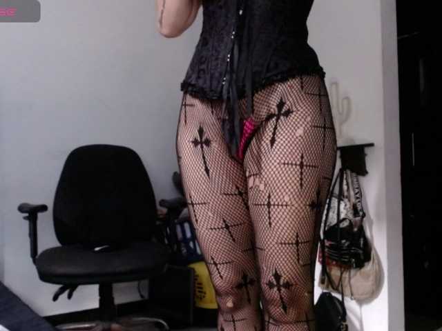 aliceparcket live cam on BongaCams