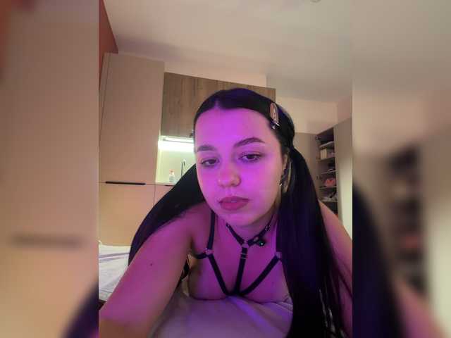 Businka13 live webcam show
