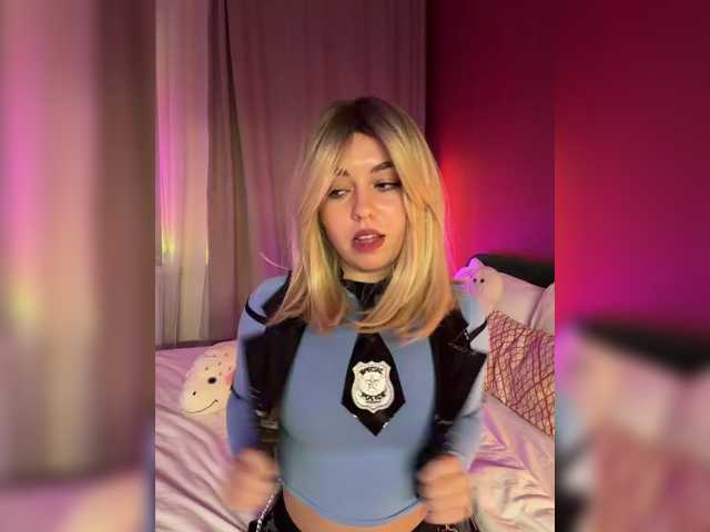 Businkaa live cam on BongaCams