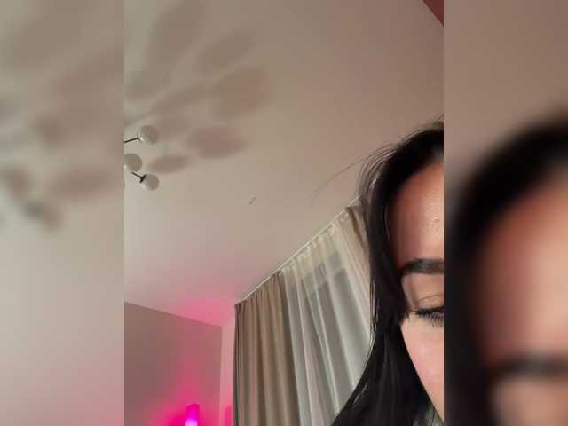 Businkaa live cam on BongaCams