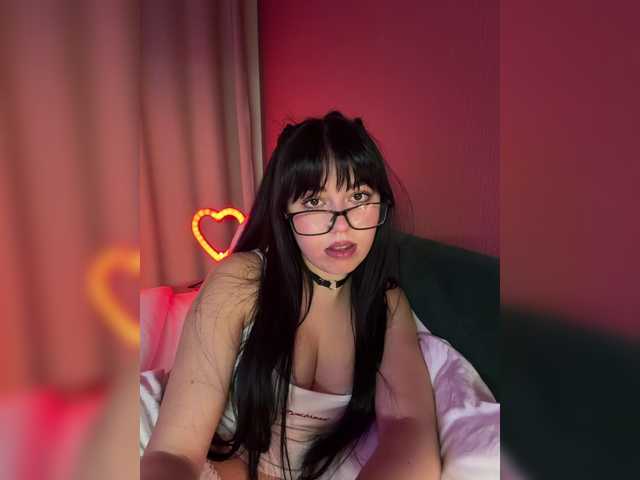 Businkaa live cam on BongaCams