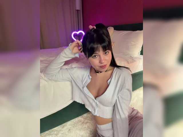 Businkaa live cam on BongaCams