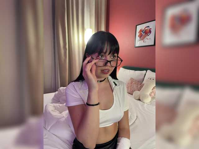 Businkaa live cam on BongaCams