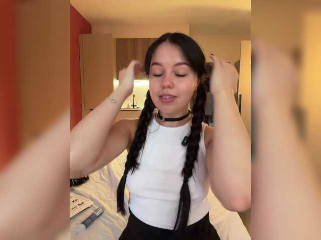 Businkaa live cam on BongaCams