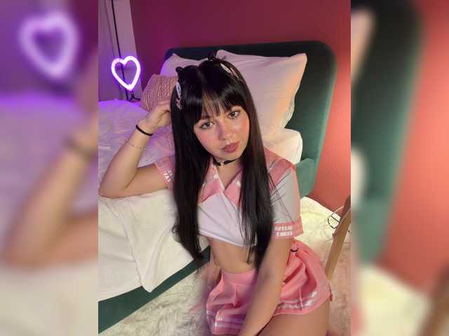 Businkaa live cam on BongaCams
