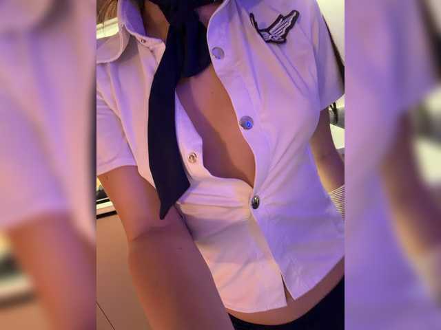 Businkaa live cam on BongaCams