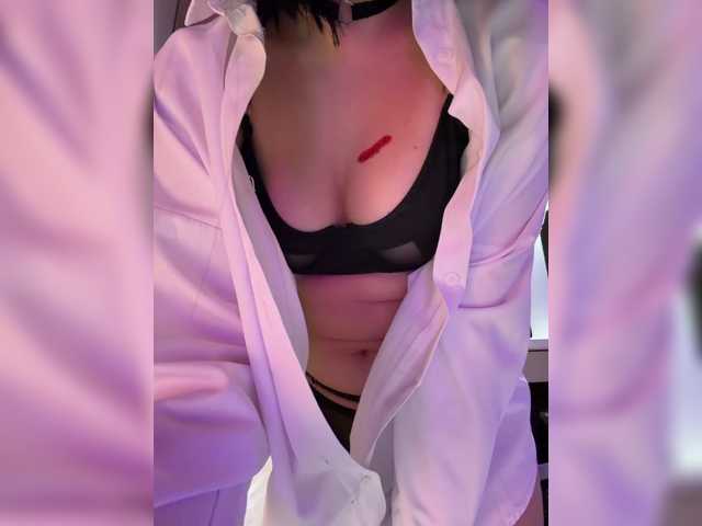 Businkaa live cam on BongaCams
