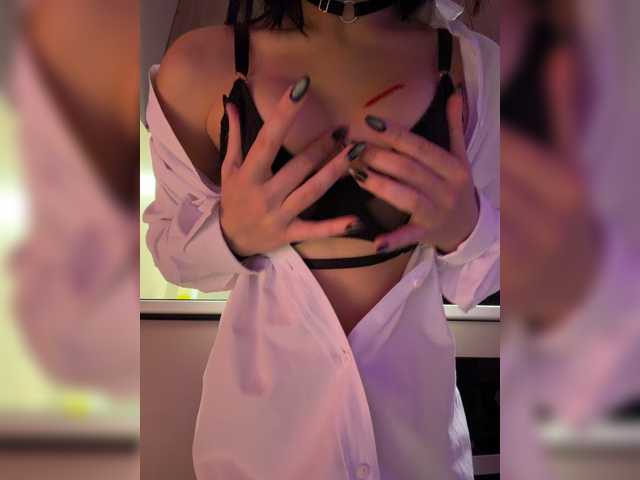 Businkaa live cam on BongaCams
