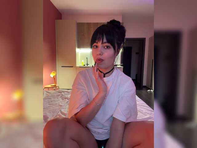 Businkaa live cam on BongaCams