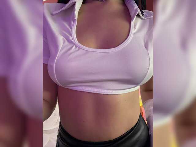 Businkaa live cam on BongaCams