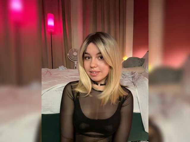 Businkaa live cam on BongaCams