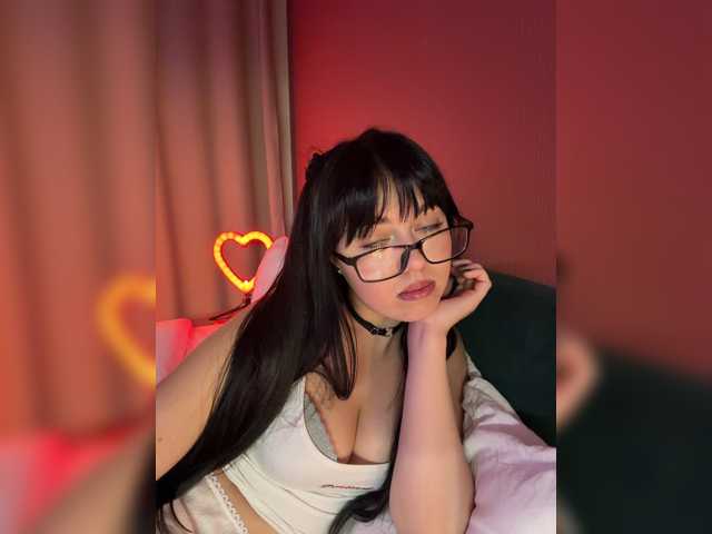 Businkaa live cam on BongaCams