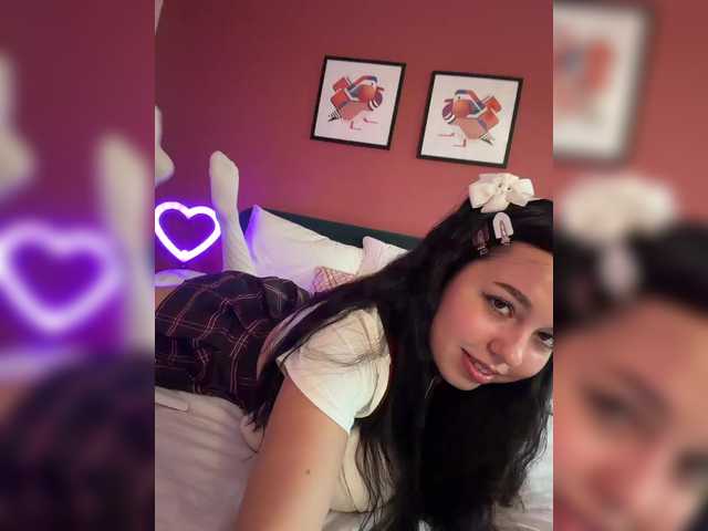 Businkaa live cam on BongaCams