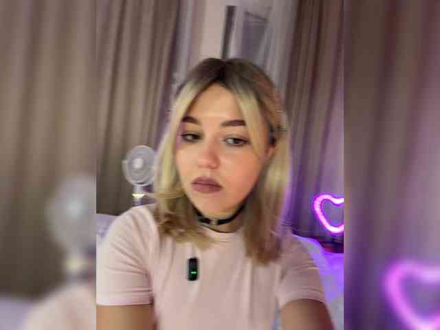 Businkaa — Female live cam