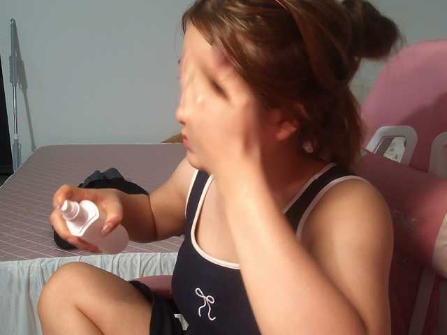 Julia98 live cam on BongaCams