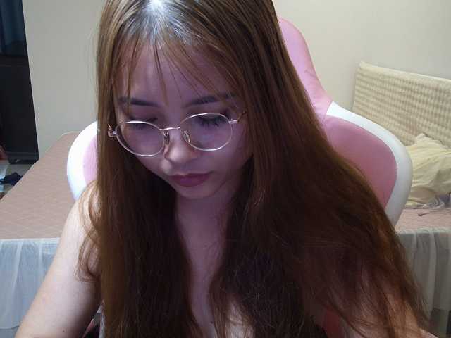 Julia98 live cam on BongaCams