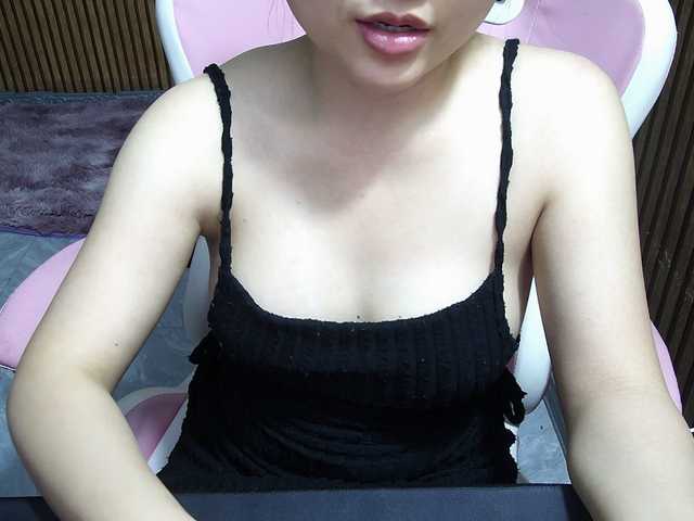 Julia98 live cam on BongaCams