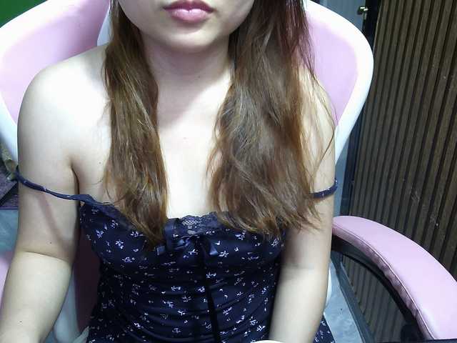 Julia98 live cam on BongaCams