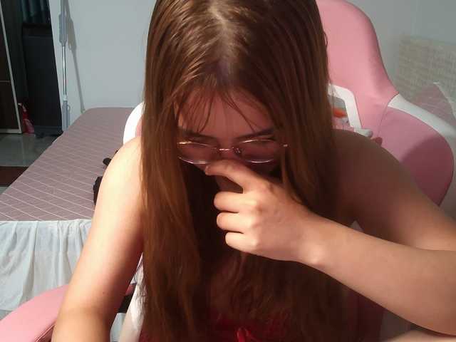 Julia98 live cam on BongaCams
