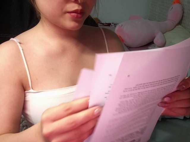 Julia98 live cam on BongaCams
