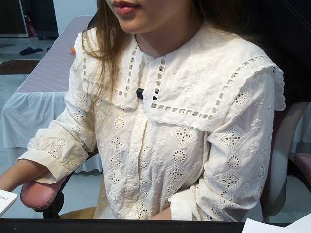 Julia98 live cam on BongaCams