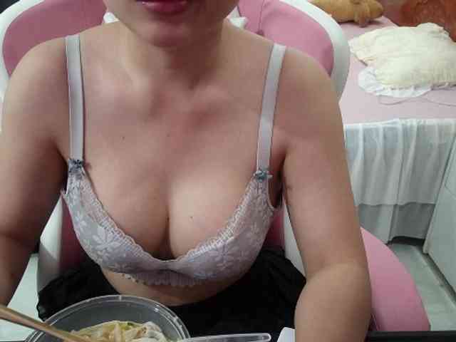 Julia98 webcam