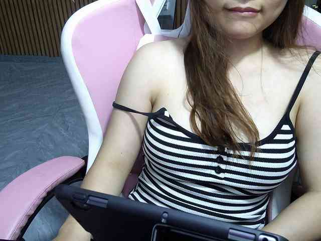 Julia98 webcam