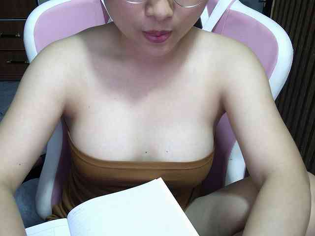 Julia98 webcam
