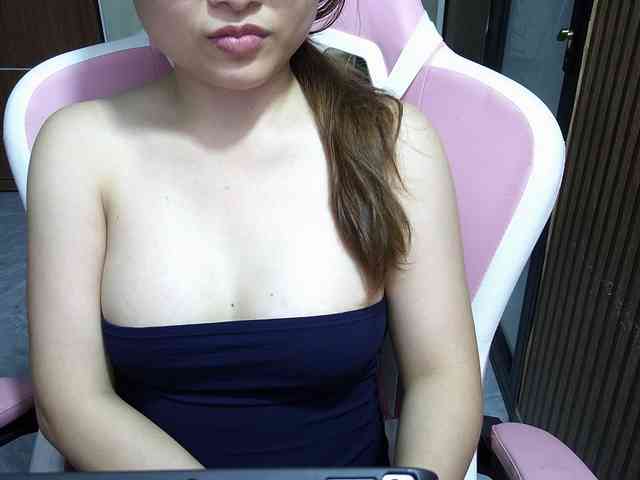 Julia98 webcam