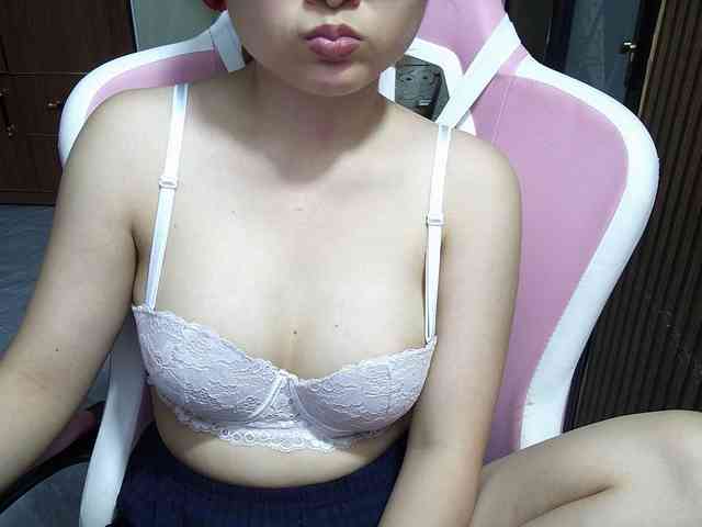 Julia98 webcam