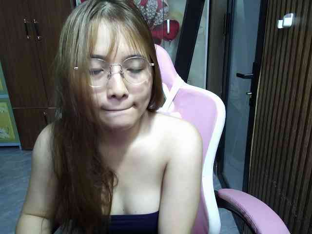 Julia98 webcam