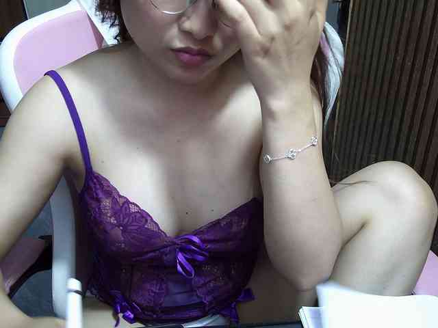 Julia98 webcam