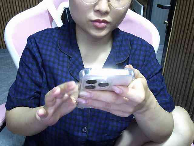 Julia98 webcam