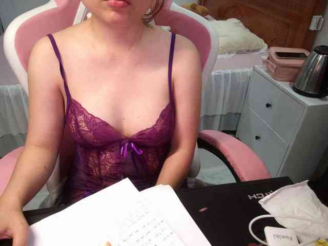 Julia98 webcam