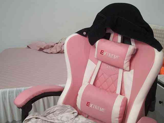 Julia98 webcam