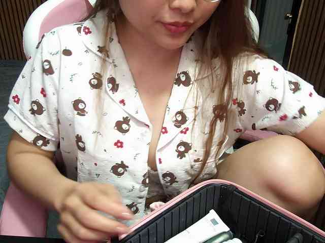 Julia98 webcam