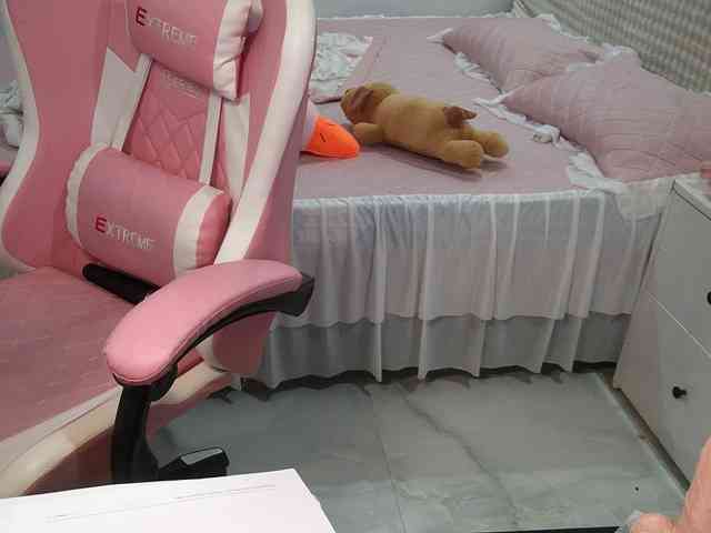 Julia98 webcam