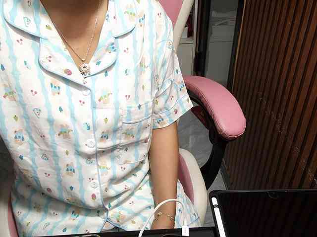 Julia98 webcam
